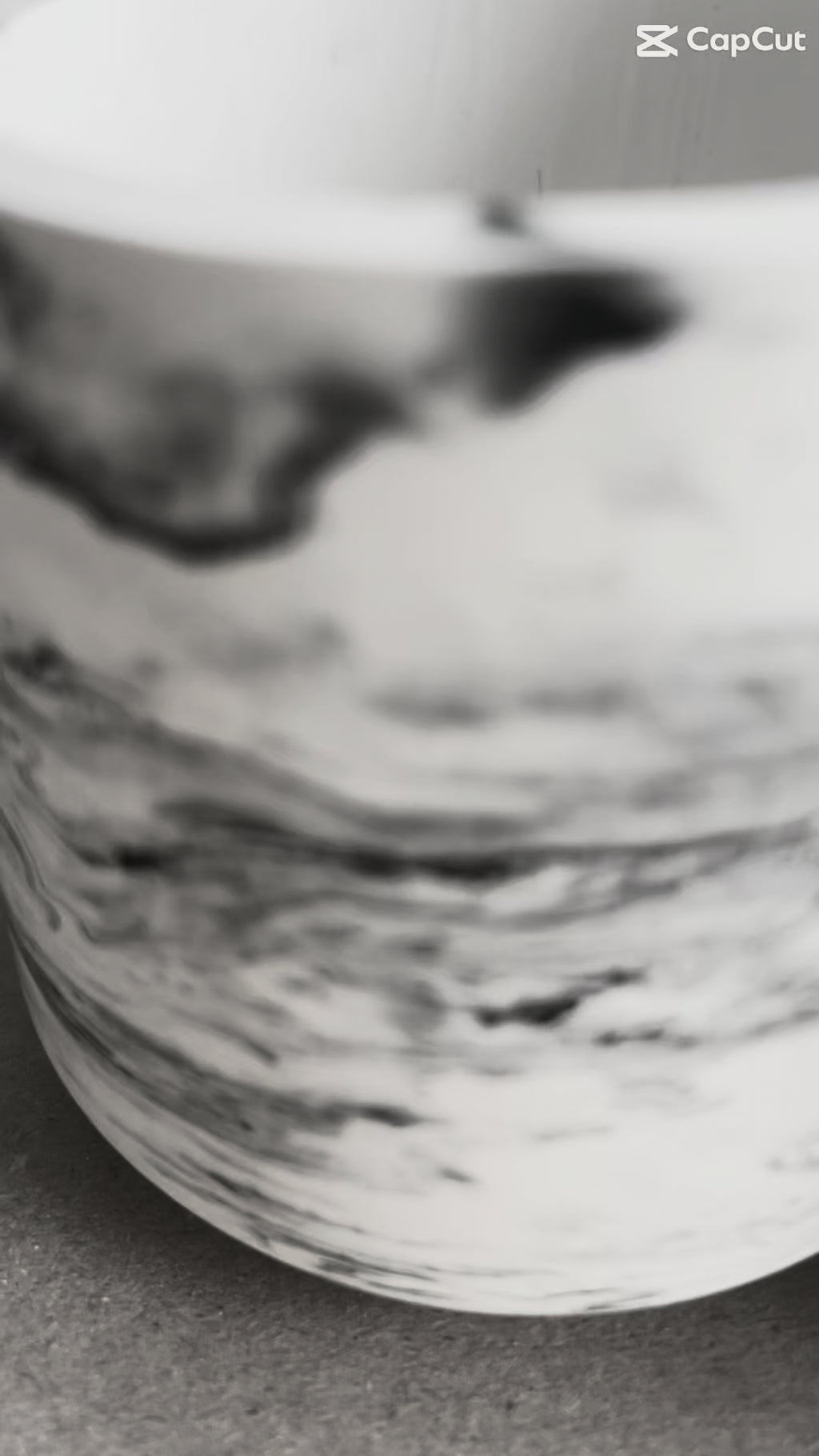 Luxury scented soy candle - Single wick container candle 150ml with lid